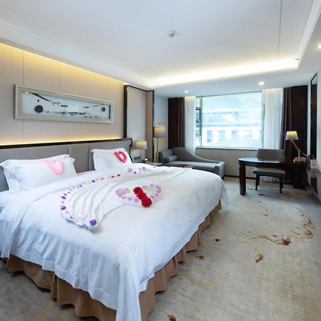 Shenzhen Silver Lake Conference Center Hotel 외부 사진